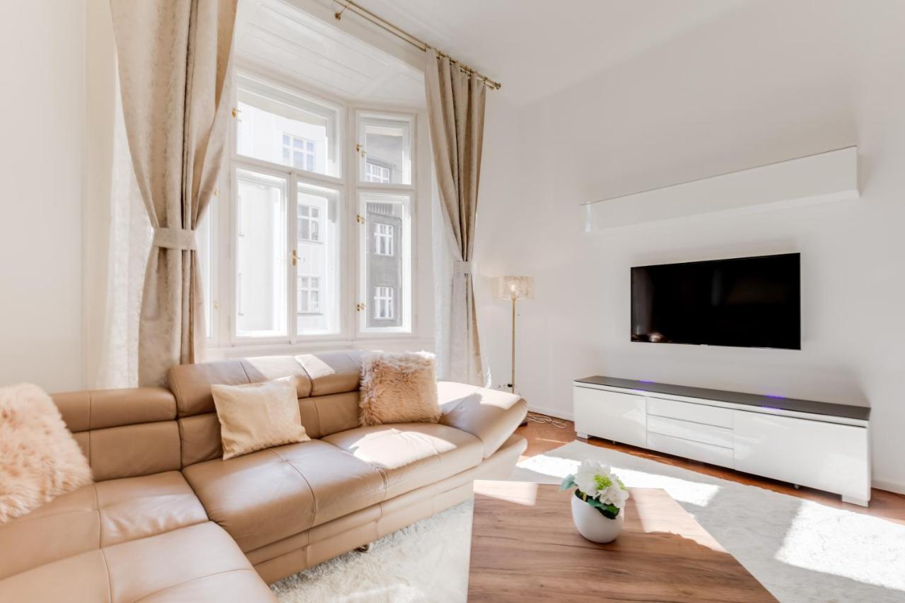 Apartamento Luxury Riverside In The Center Of Praga