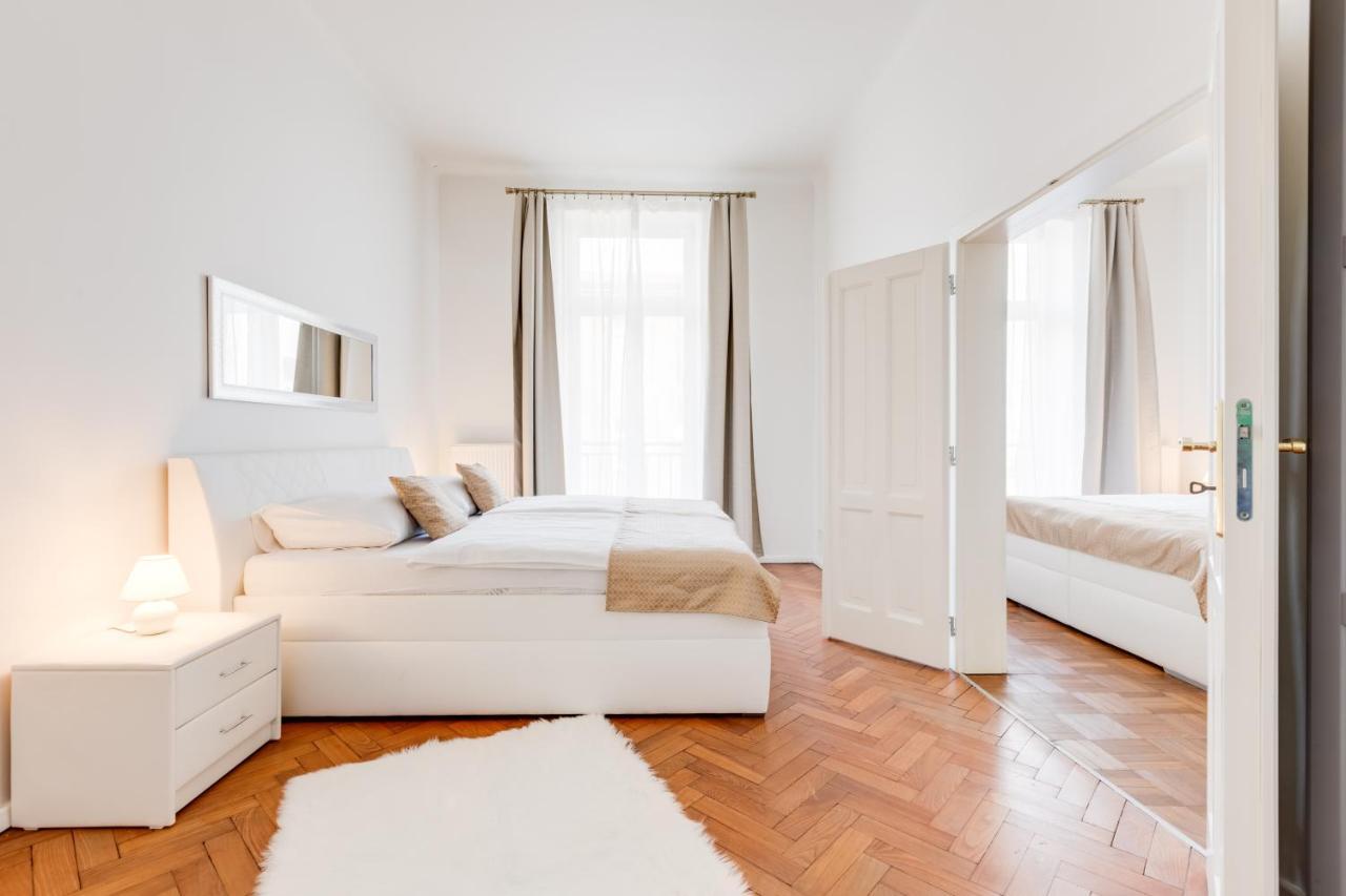 Luxury Riverside In The Center Of Apartmán *