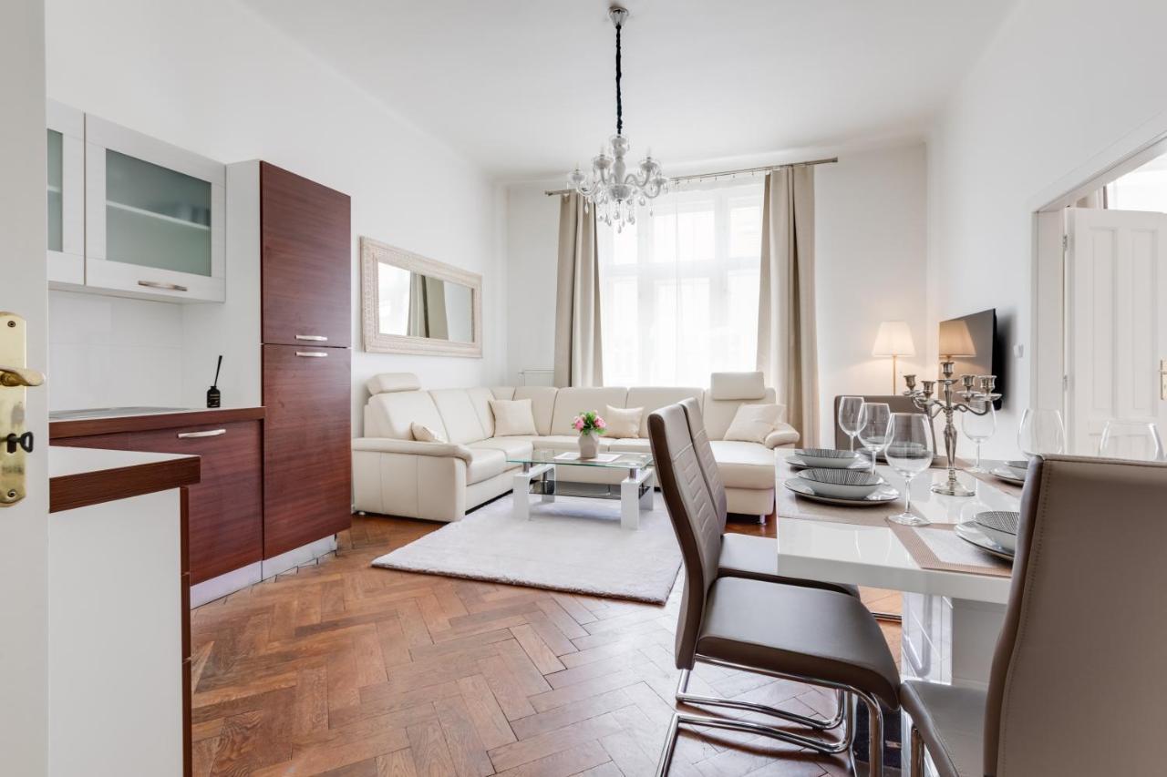 Apartmán Luxury Riverside In The Center Of *