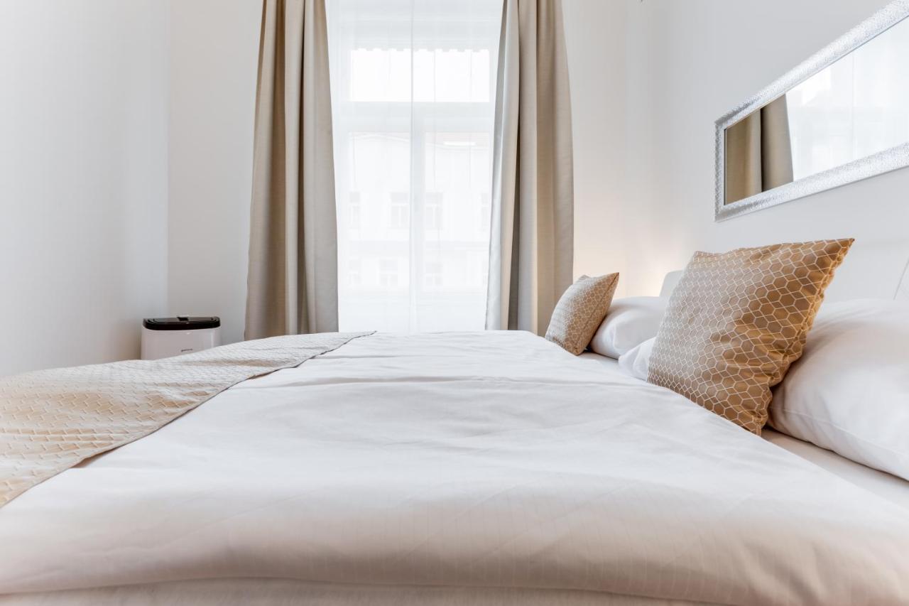 Luxury Riverside In The Center Of Appartement Praag